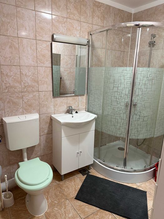 Inchiriez ap 40 mp cu parcare, zona Kik Cetatii