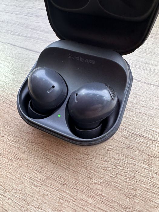 •Samsung Galaxy Buds2 Pro – Stare bună – Funcționează perfect