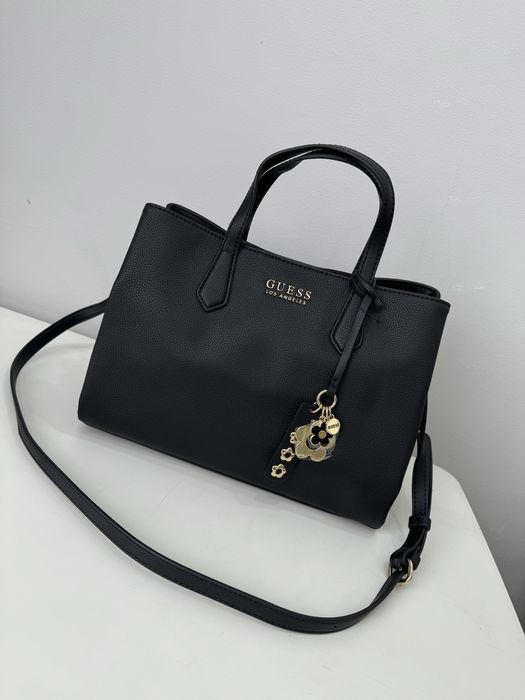 Оригинал сумки от Guess