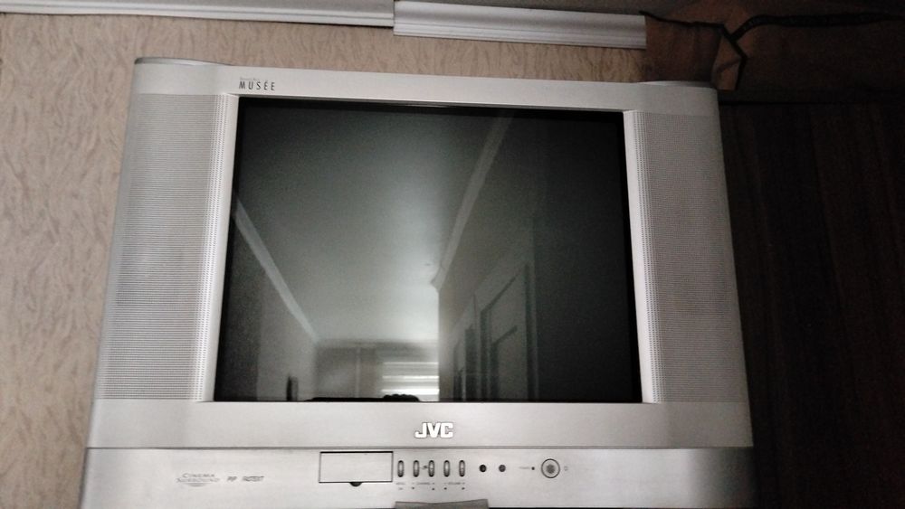 Продам телевизор хорошем состоянии