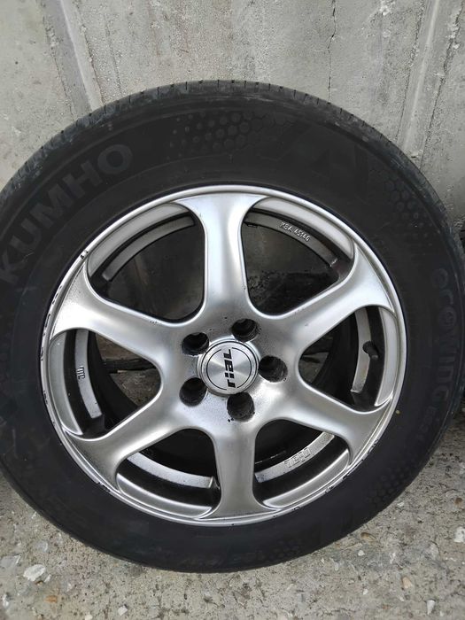 Джанти с гуми , Rial