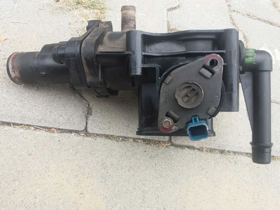 Термостатно тяло за Пежо 407sw 2.0 hdi 136hp 2004г