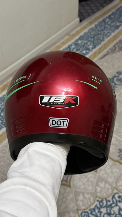 Мото шлем продам срочно