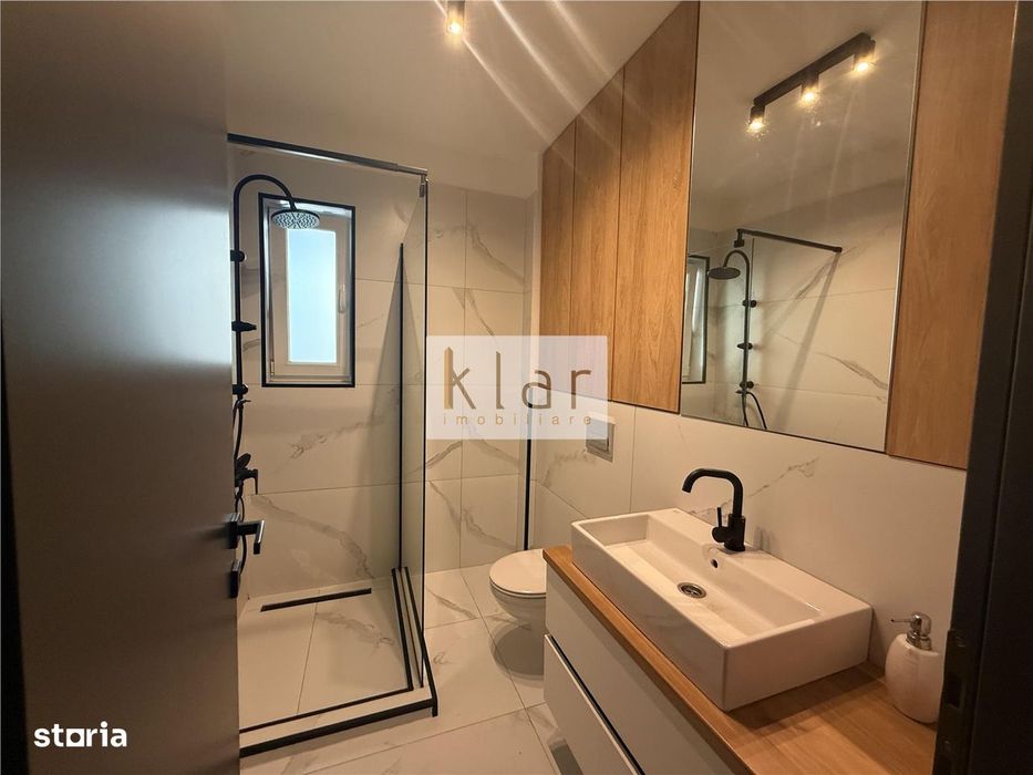 Apartament 2 camere zona Regal cu terasa mare