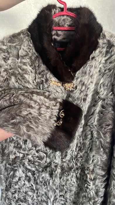 Продается шуба!!!