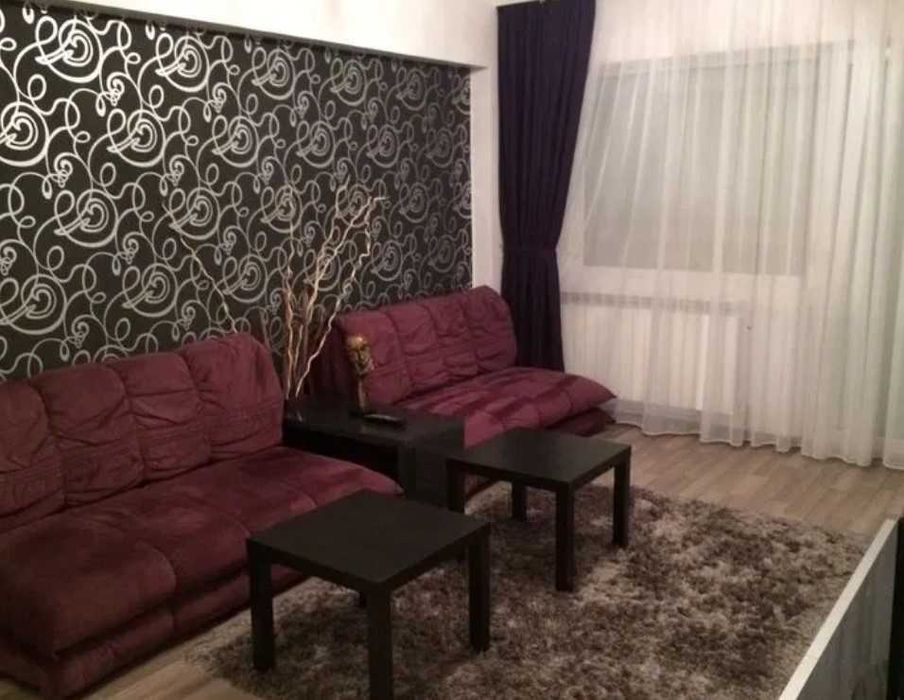 Дава се под наем Двустаен апартамент в Бургас, Изгрев - 70 кв.м за 306 € - Снимка #1