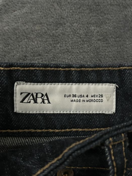 Джинсы темно-синие ZARA