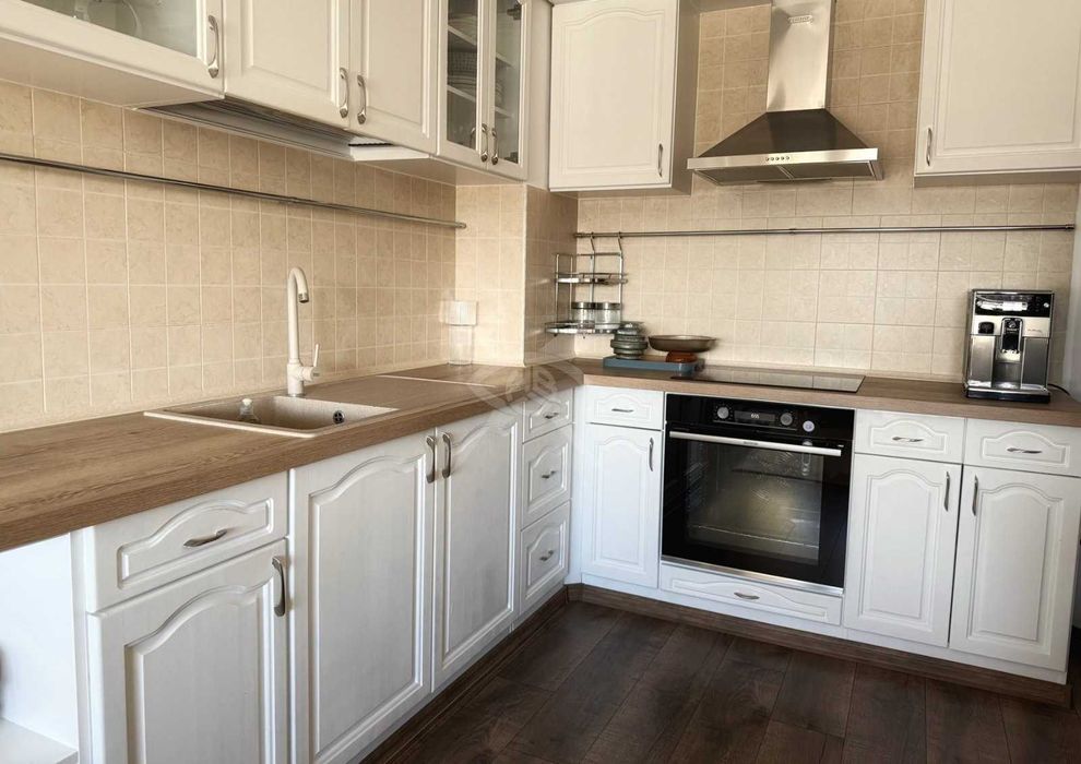 Продава се Тристаен апартамент в Несебър - 73 кв.м за 1987 €/кв.м - Снимка #1