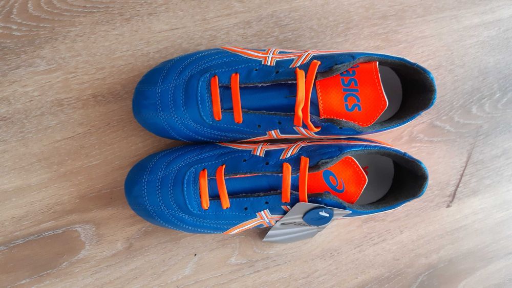 Asics/NIKE  ест.кожа 40 1/2  и 41