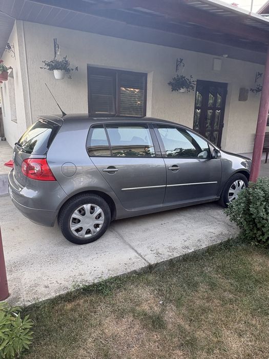Volkswagen Golf V