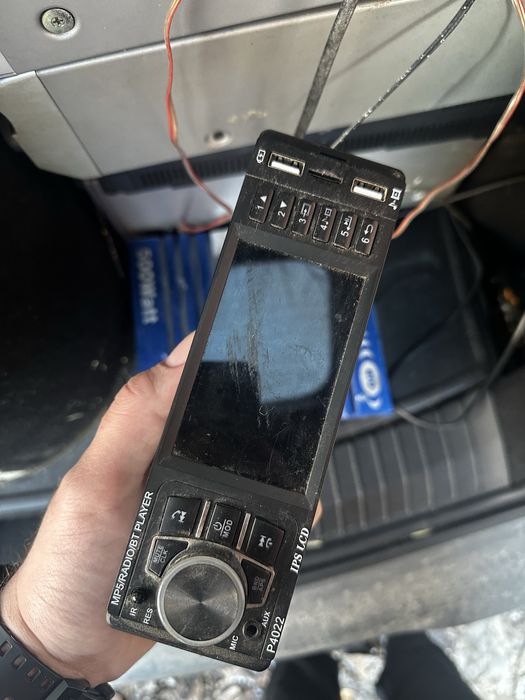 Радио, тонколони hertz,усилвател терминатор