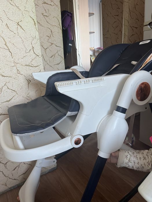 Продам стул для кормления Teknum