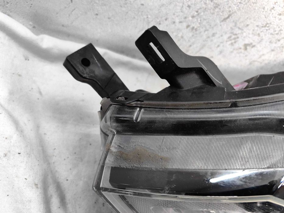 Оригинален фар Нисан  Nissan Qashqai Led