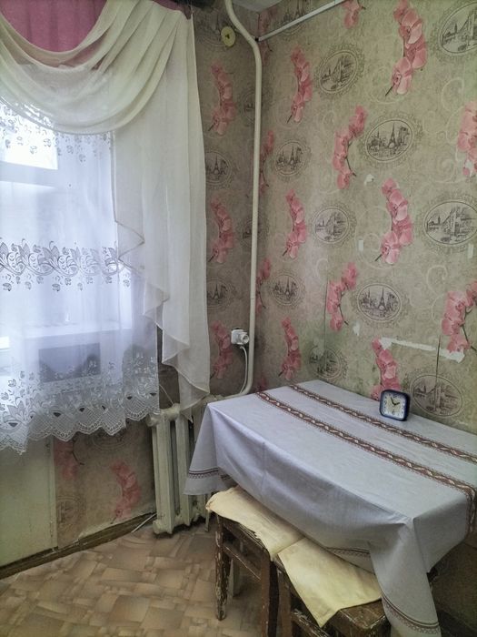 Продам 1 комнатную квартиру в центре города