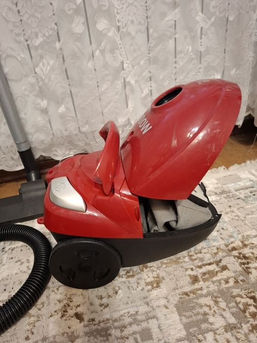 Пылесос DAEWOO-1600W