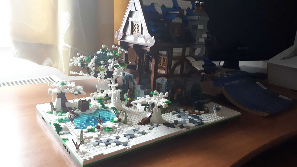 LEGO Fierar medieval ( Medieval Blacksmith ) original MODIFICAT doar in timisoara