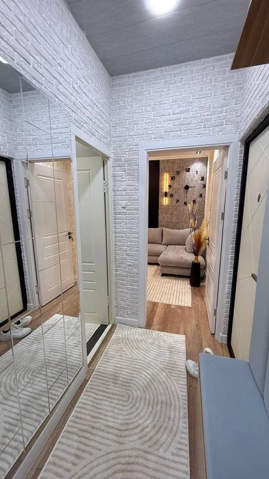 Продаётся квартира 1*2ком Чилонзар 20квартал,, новая.