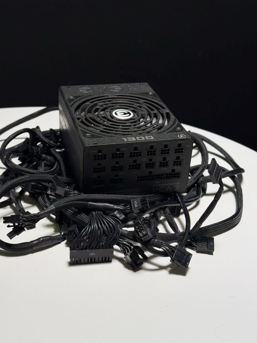 EVGA G2 1300w легендарный блок питания