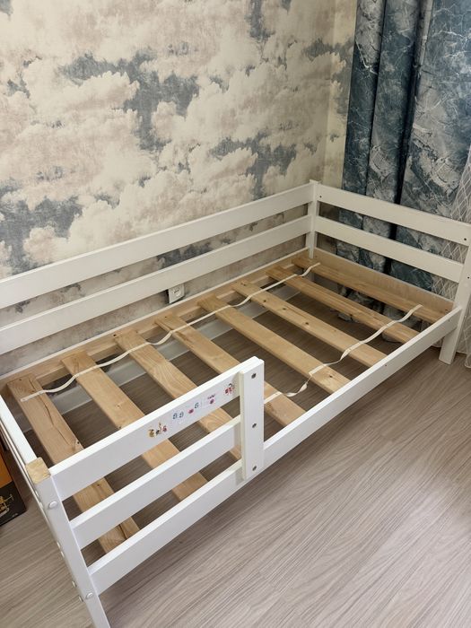 Продам детскую кроватку
