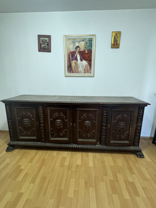 Mobila veche de vanzare