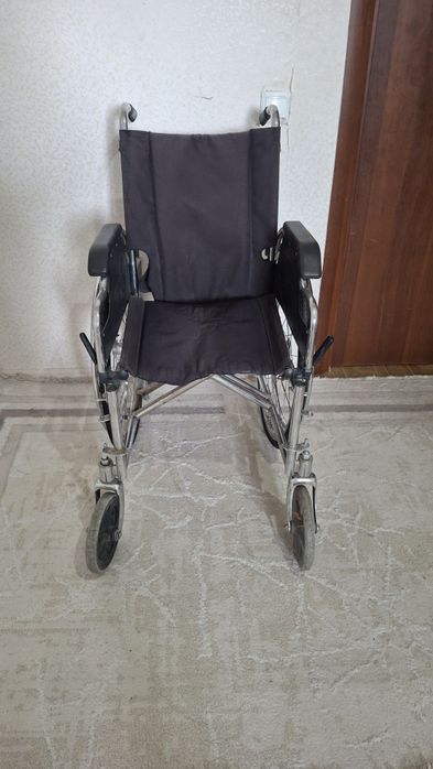 Инвалидная коляска