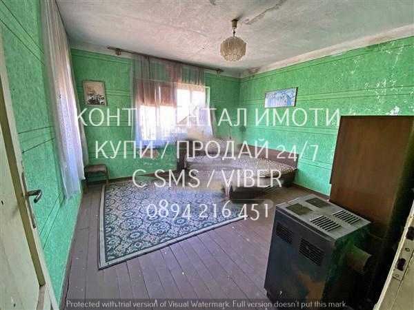 Стара гредоред къща с стоп. помещения 120м2 с двор 880м2 - код 63098