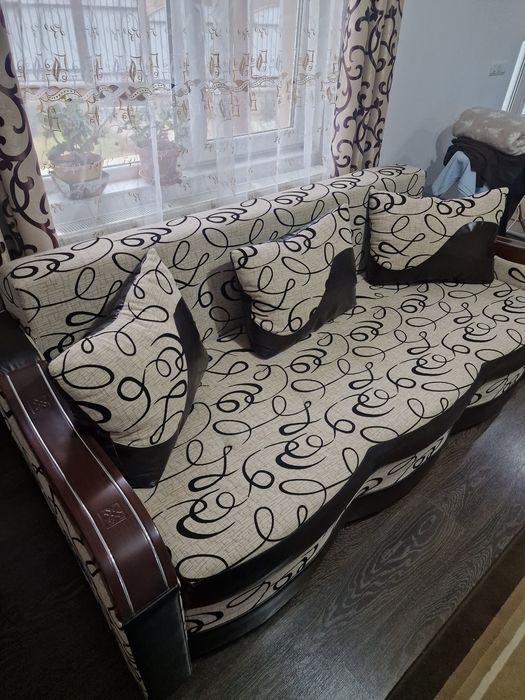 Canapea extensibilă