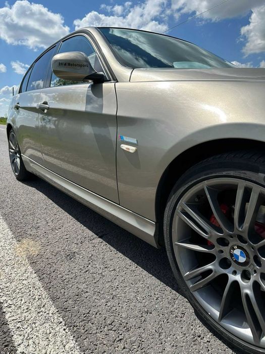 Vând BMW e90 facelift