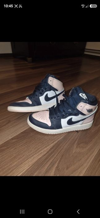 Nike Jordan roz cu bleumarin