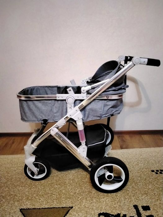 Детская универсальная  коляска