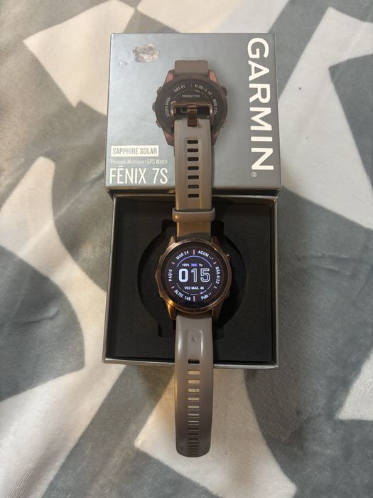Vand Garmin fenix 7s sapphire solar