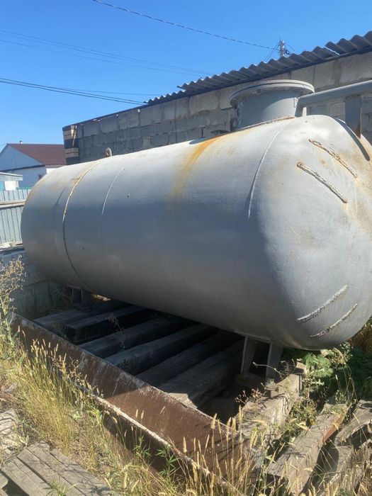 Продам бочку на машину