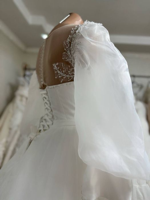 Продам все Платье! Распродажа!!!