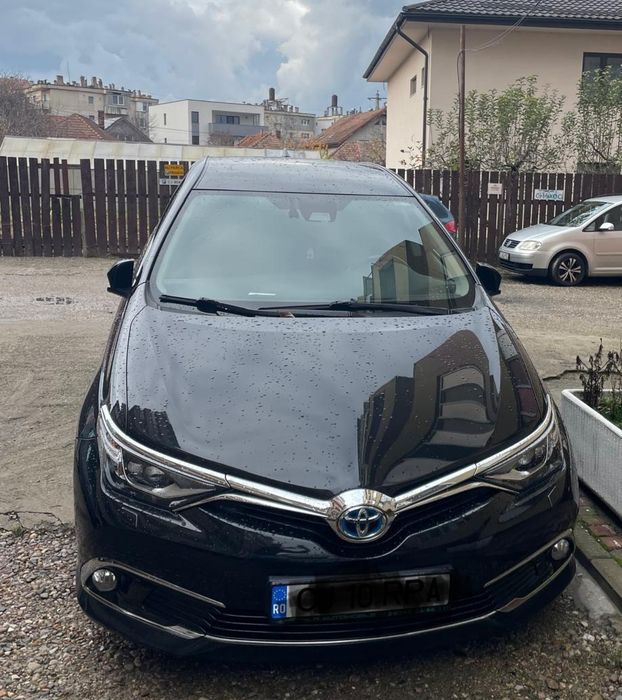 Inchiriez Toyota Auris pentru Uber/Bolt