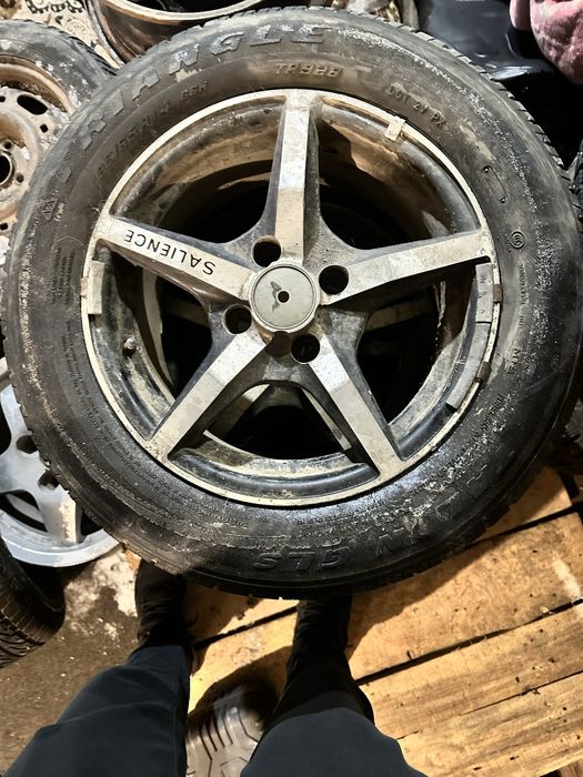 Продам диски с резиной