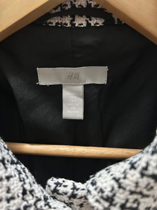 Дамско късо сако