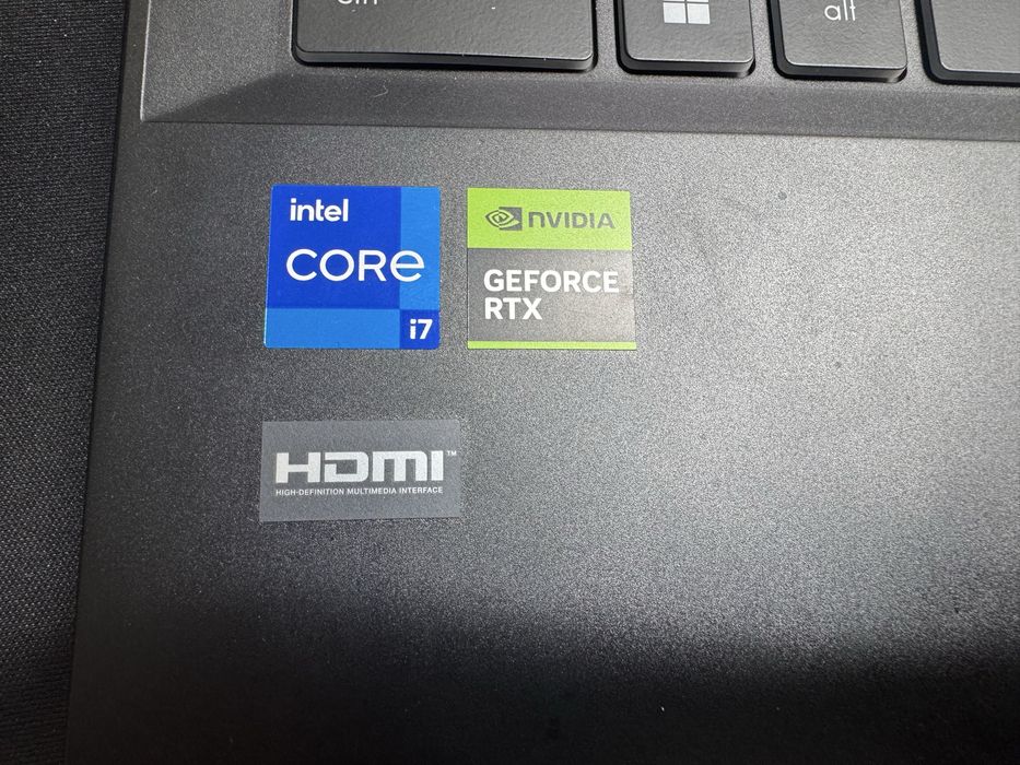 Продам ноутбук MSI E16 Flipp