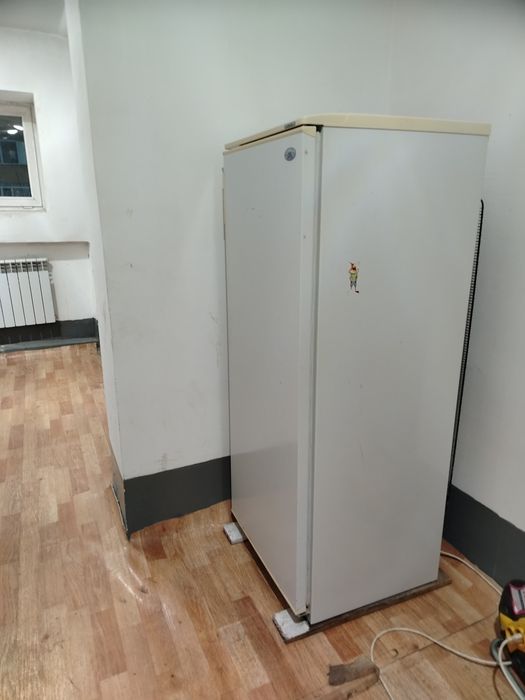 Продам холодильник Атлант