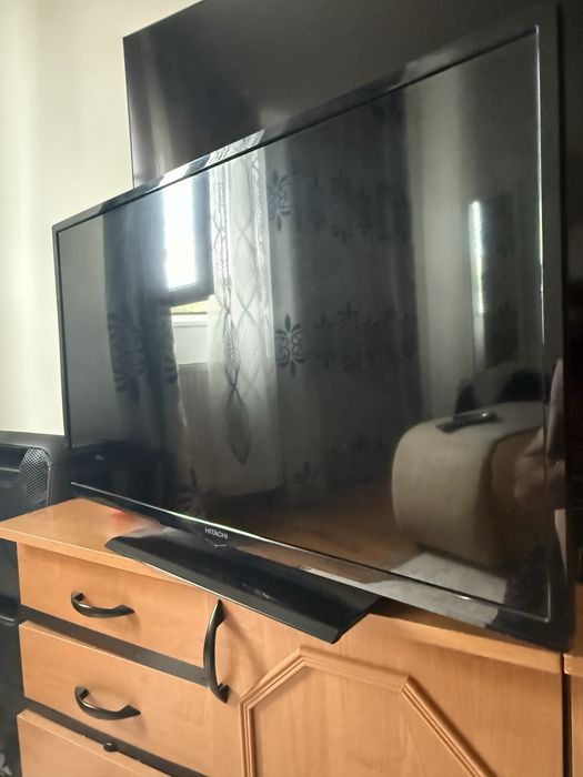 TV HITACHI fuctioneza perfect
