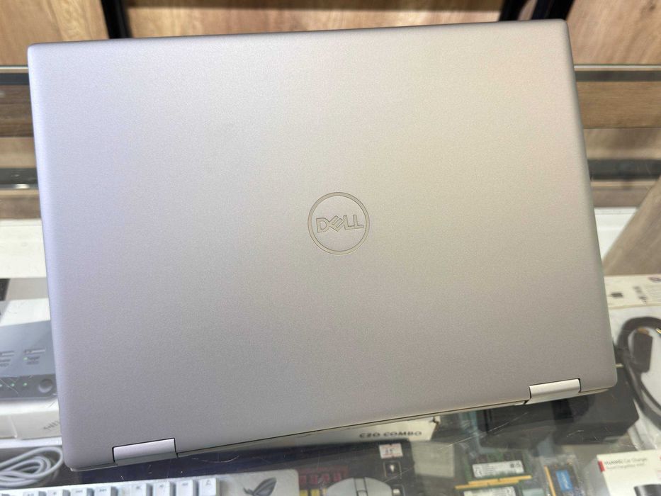 DELL Precision 7670 Core i5-12600HX RAM 64Gb DDR5 SSD 512