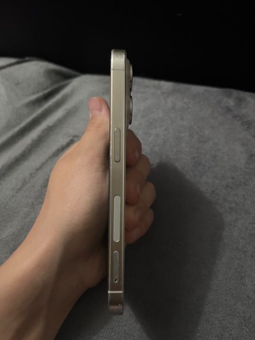 IPhone 15 pro 256gb