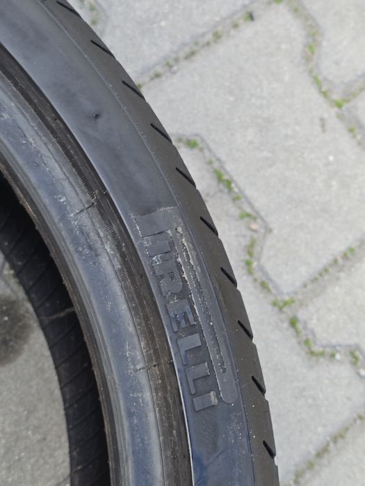 235 35 20 Pirelli