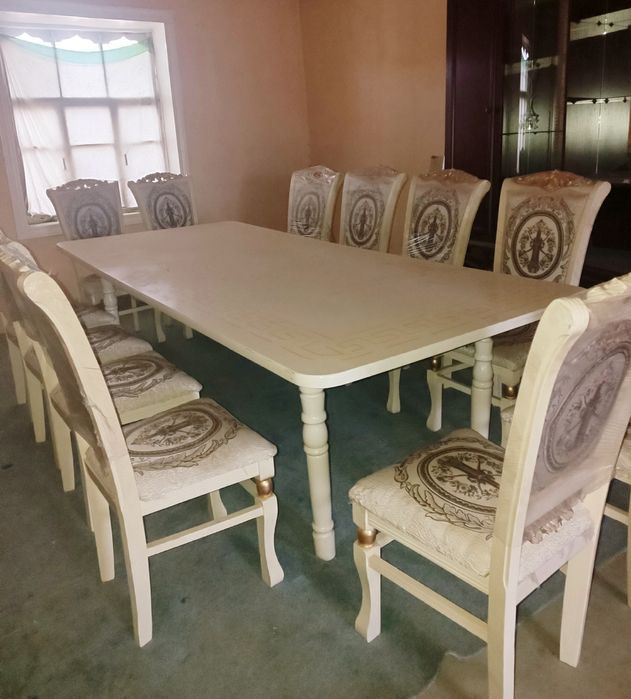 12 талик стол стул сотилади