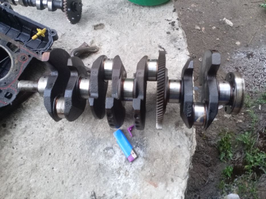 продам запчасти на мазду