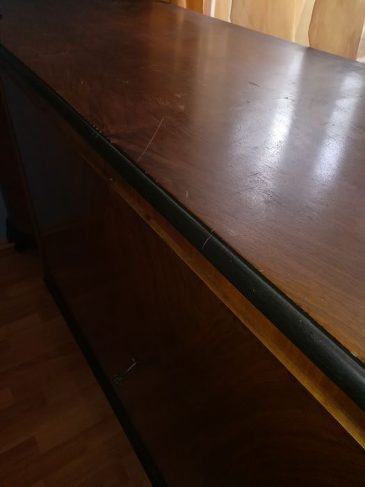 Mobila veche in stare buna