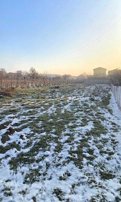 Vând teren intravilan - Bariera vâlcii Aleea 4 Ramuri