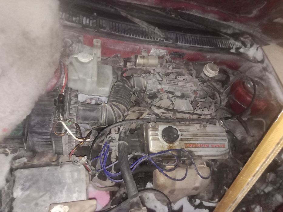 Продам mitsubishi (J)