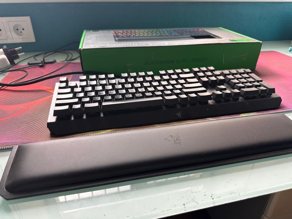 Продаю клавиатуру Razer BlackWidow Elite