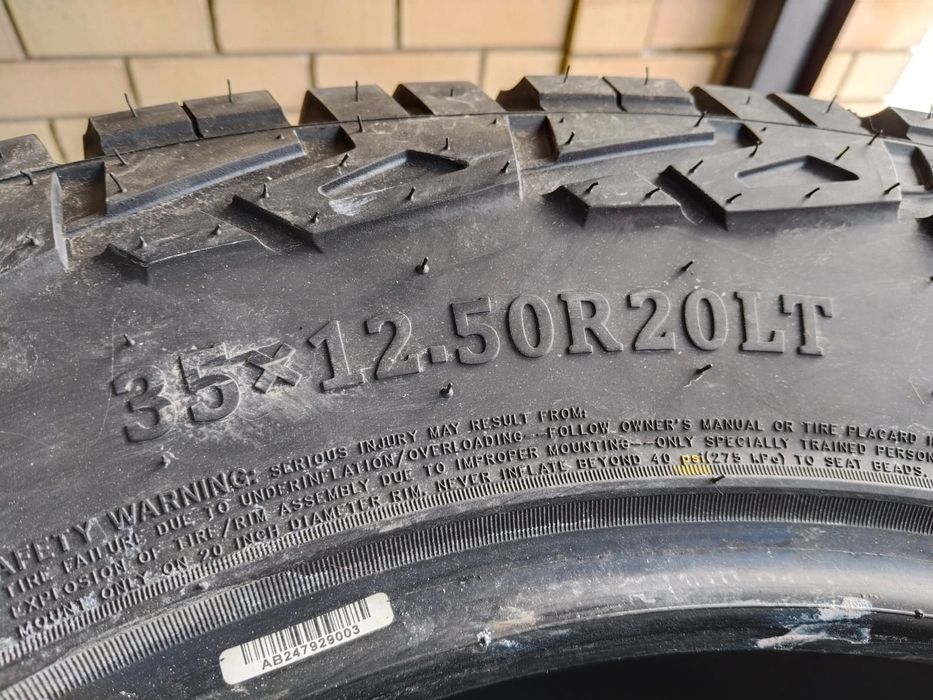 Автошины 35 × 12.50 R 20 LT