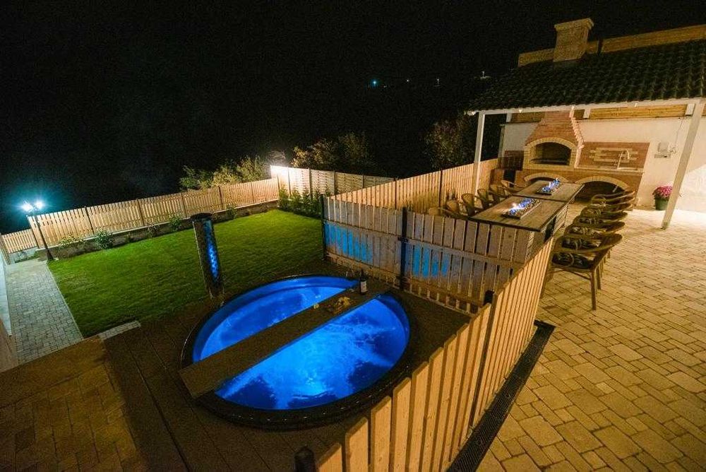 Джакузи с хидро масаж и аеро масаж печка на дърва 27KW